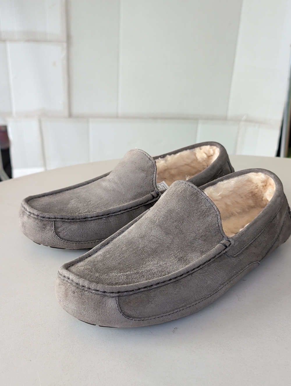 UGG Men's Gray Fur-Lined Slip-On Loafers Shoes SZ 12 Soft Comfy Cozy Like New